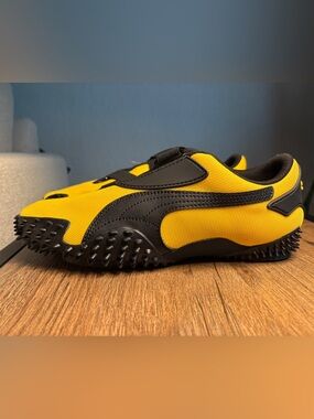 Puma Mostro OG Prime Pelé Yellow & PUMA Black Women's Size 9 Fits 8.5 Brand New